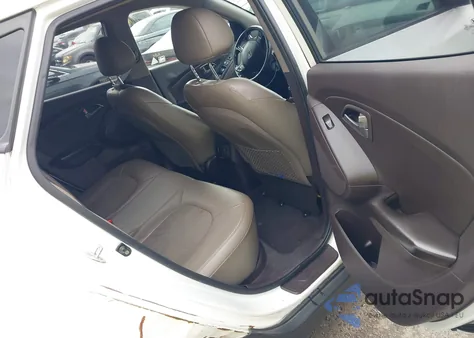 2014 Hyundai Tucson Se z USA, uszkodzony, nr VIN KM8JUCAG3EU807176